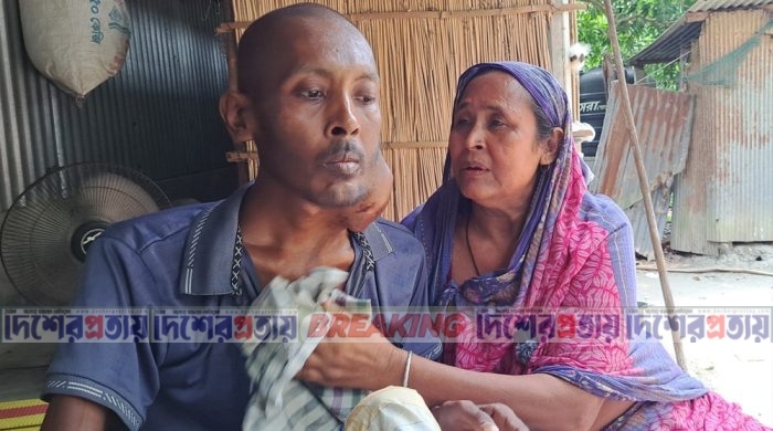 ছেলেকে বাঁচাতে অসহায় মায়ের আকুতি