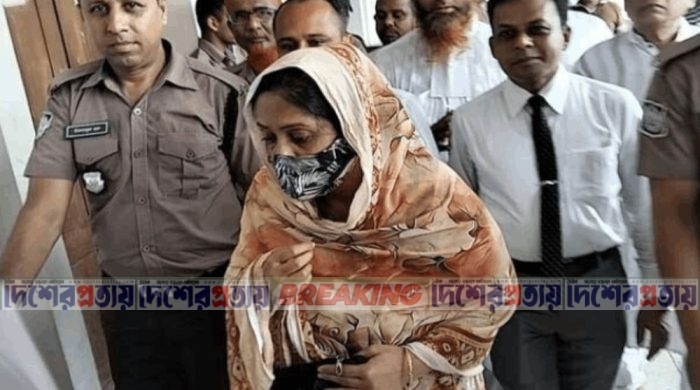 আদালতে আসামি স্বপ্নাকে দেখিয়ে যা বললেন রামিসার মা