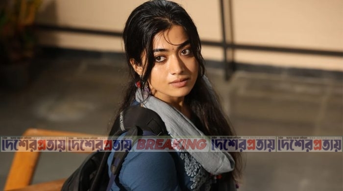 এক ধাক্কায় সাত গুণ পারিশ্রমিক বাড়িয়েছেন রাশমিকা!