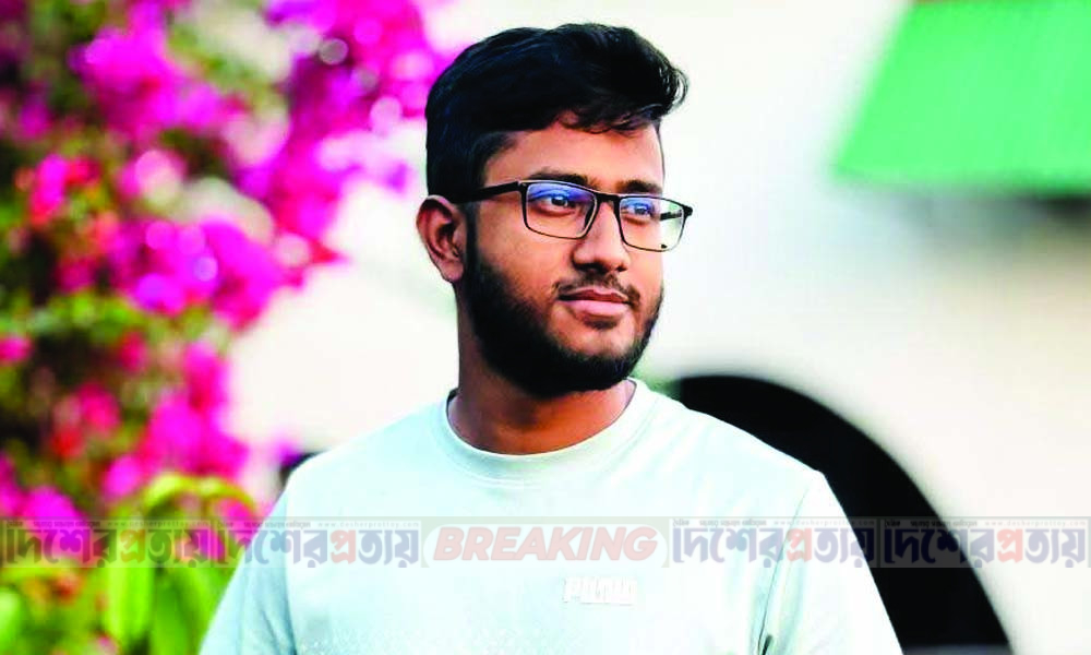 প্রেমের সম্পর্কের জেরে তরুণীকে মারধর, থানায় অভিযোগ