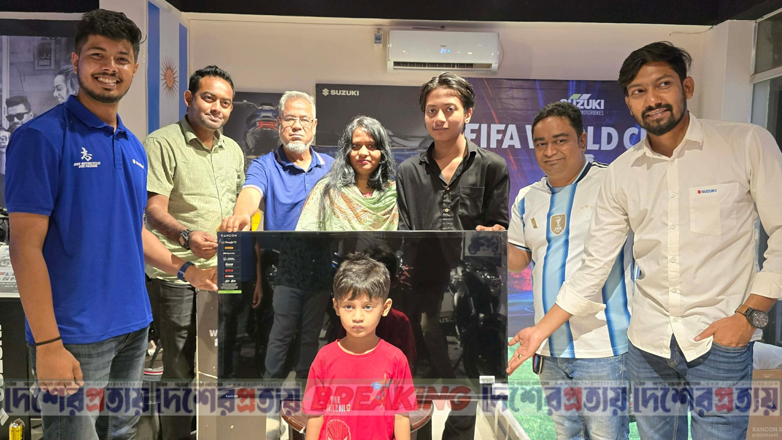 সুজুকির বিশ্বকাপ অফারে পুরস্কার জিতলেন রাজশাহীর শীলা সরকার