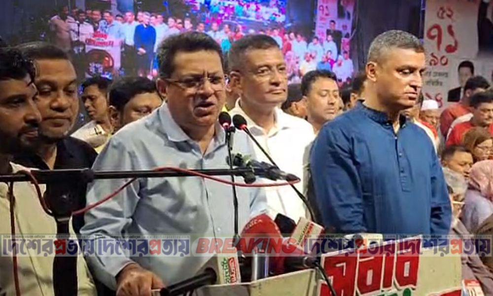 প্রধানমন্ত্রী দৈনিক ১৮-১৯ ঘণ্টা কাজ করছেন : গণপূর্তমন্ত্রী