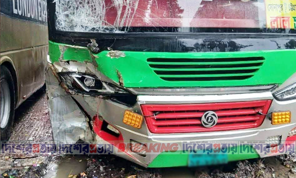 চকরিয়ায় বাসের সঙ্গে সংঘর্ষে লেগুনার ৪ যাত্রী নিহত, আহত ৫