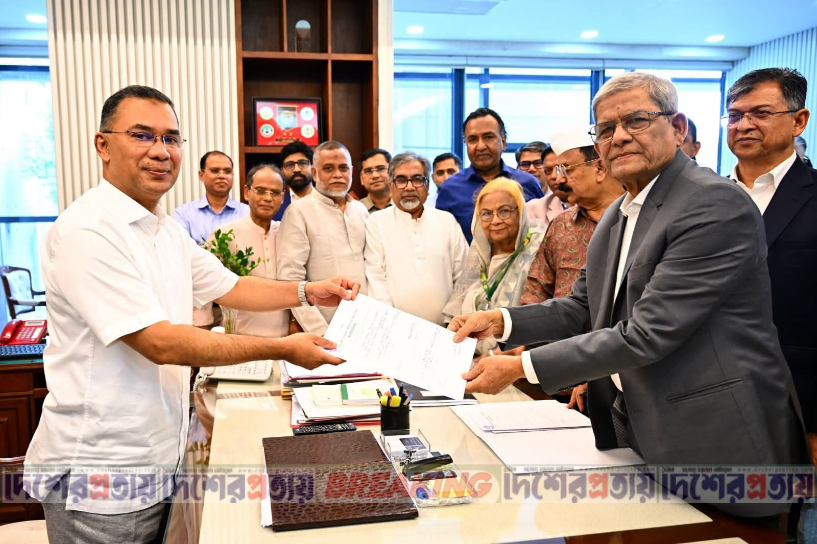 গণপ্রজাতন্ত্রী বাংলাদেশের ২৩তম রাষ্ট্রপতি নির্বাচনে বাংলাদেশ জাতীয়তাবাদী দল-বিএনপি মনোনীত প্রার্থী হিসেবে মির্জা ফখরুল ইসলাম আলমগীর মনোনয়ন গ্রহণ করেছেন।