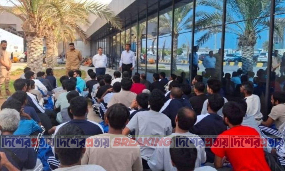 লিবিয়ায় বন্দি ১৭৪ বাংলাদেশি দেশে ফিরছেন আজ